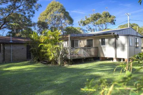 MOLLYMOOK BEACH COTTAGE - Holiday Find 6