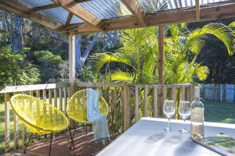 MOLLYMOOK BEACH COTTAGE - Holiday Find 0