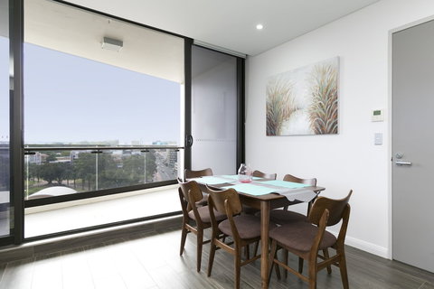 High-End Riverside Home - Holiday Find 3