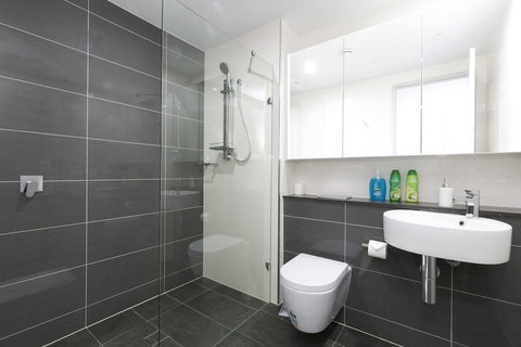 High-End Riverside Home - Holiday Find 5