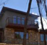 Of Stone  Wood Guesthouse Secluded getaway - Holiday Find