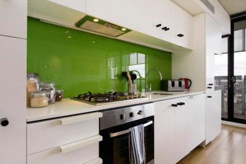 Complete Host Guild Apartments - Holiday Find 2