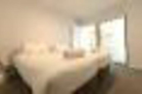 Collins St. Apt 2102 Cbd 2 Bed 2 Bath - Holiday Find 6