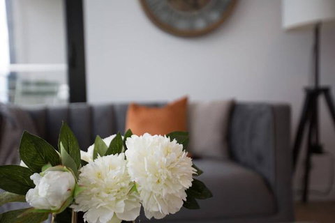 Delightful 2BR Riverview@docklands - Holiday Find 4