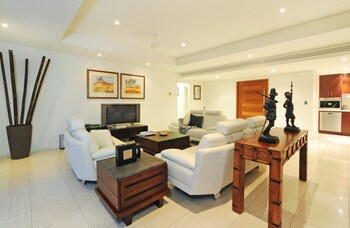 Le Jarden Penthouse Airlie Beach - Holiday Find 5