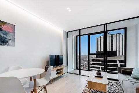 IFSuites (IFSTAYS) Light House Apartment - Holiday Find 3