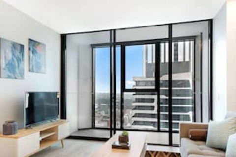 IFSuites (IFSTAYS) Light House Apartment - Holiday Find 0