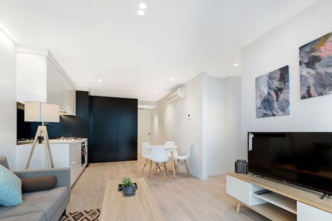 IFSuites (IFSTAYS) Light House Apartment - Holiday Find 4
