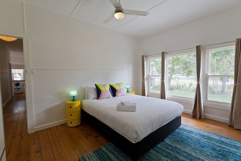 Charlie's Beach House - Holiday Find 6