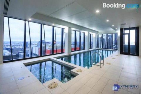 Collins Accommodation - Holiday Find 2