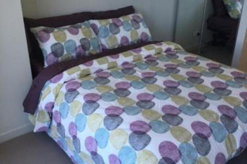 Collins Accommodation - Holiday Find 6