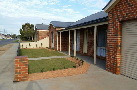 Numurkah Apartments The Saxton - Holiday Find 3
