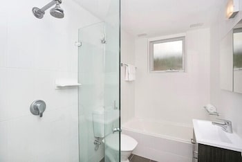 The Apartment Service KURR6 - Holiday Find 4