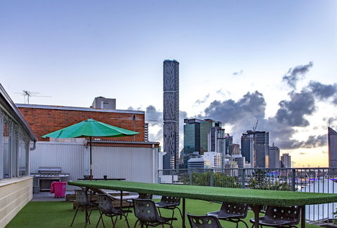 Joes Place Backpackers - Holiday Find 5