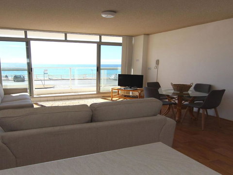 Oceanic 3 On The Beach! - Holiday Find 6