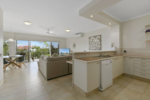 Charming Noosa Heads Apartment Laguna Bay Views Unit 6 Taralla 18 Edgar Bennett Avenue - Holiday Find 5