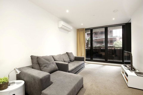 Readyset Fulton Lane Melbourne - Holiday Find 3