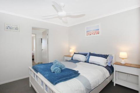 BEACH SHOPS & FABULOUS VACATION HOME! - Holiday Find 4