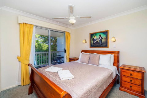 Cloud 9 Cliff Top Eagle Heights - Holiday Find 2