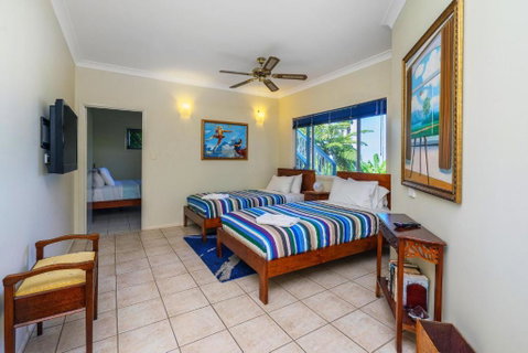 Cloud 9 Cliff Top Eagle Heights - Holiday Find 6