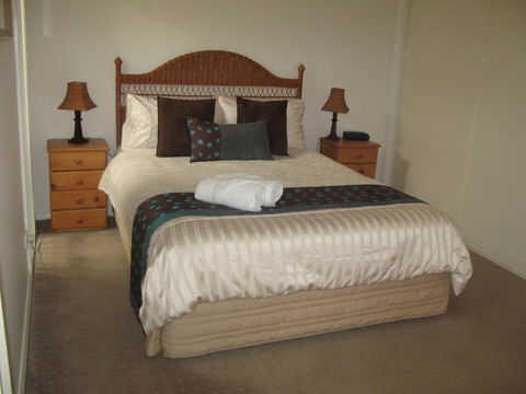 The Villa Kyabram - Holiday Find 6