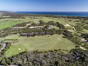 DREW Stay On St. Andrews Top Rated Golf Course - Holiday Find 0