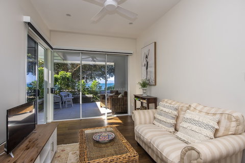 Reflections Villa 2 - Holiday Find 2