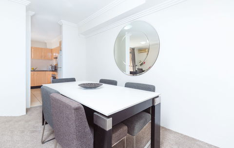 DD Apartments Darling Harbour - Holiday Find 4