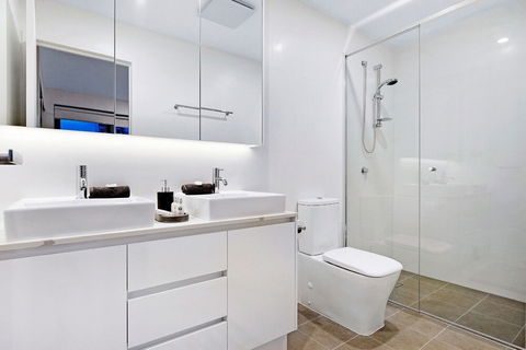 NEO Apartments Holidays Gold Coast - Holiday Find 5