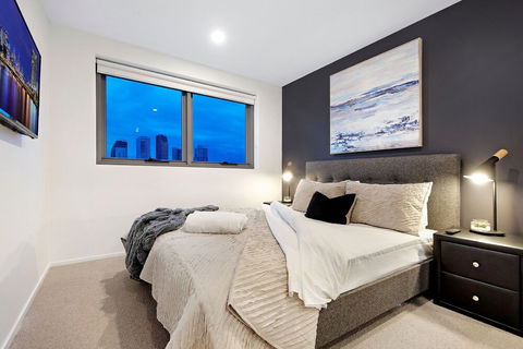 NEO Apartments Holidays Gold Coast - Holiday Find 6