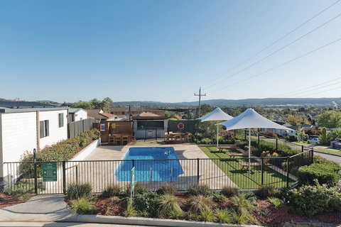 Crestview Tourist Park - Holiday Find 2