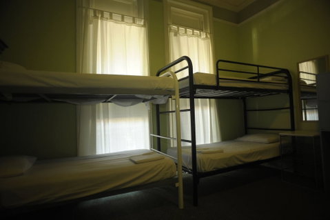 Coolibah Lodge - Hostel - Holiday Find 6