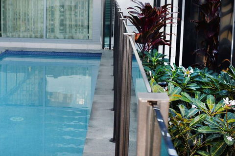 Oaks Gladstone Grand Hotel - Holiday Find 5
