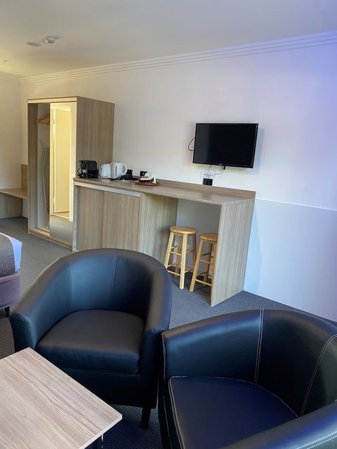 Huskisson Beach Motel - Holiday Find 1