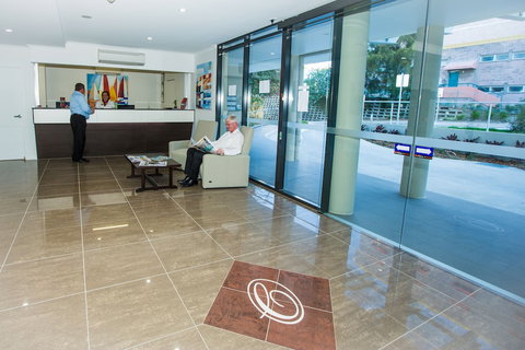 Gladstone Central Plaza - Holiday Find 5