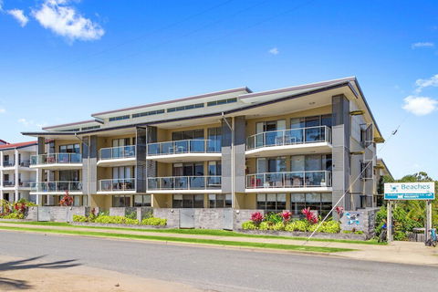 Beaches On Lammermoor Apartments - Holiday Find 1