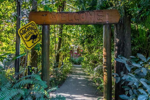 Jackaroo Treehouse Mission Beach - Holiday Find 1