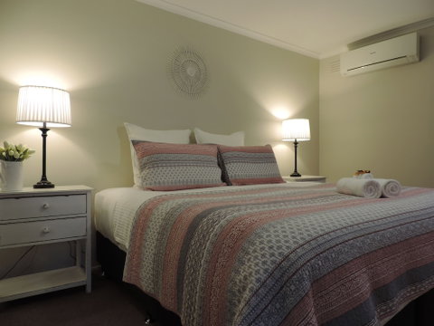 Westwood Lodge Apartments - Holiday Find 2
