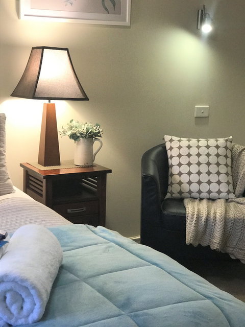 Westwood Lodge Apartments - Holiday Find 1