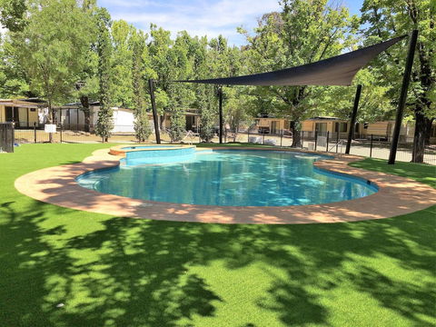 NRMA Bright Holiday Park - Holiday Find 3