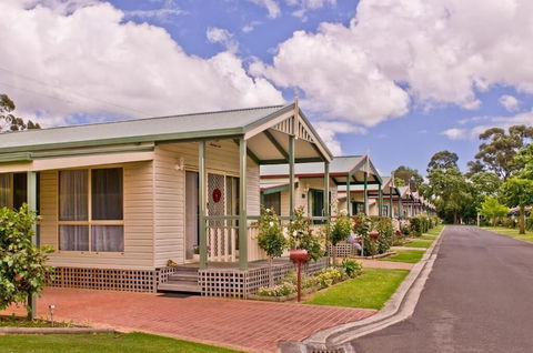 Warragul Gardens Holiday Park - Holiday Find 0