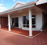 Close Encounters Bed  Breakfast - Holiday Find