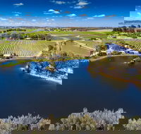 Stonewell Cottages  Vineyards - Holiday Find
