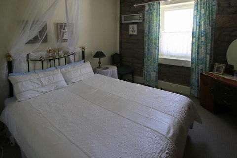 Christopher Halls Colonial Accommodation - Holiday Find 2