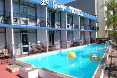 Le George Motel - Holiday Find 1
