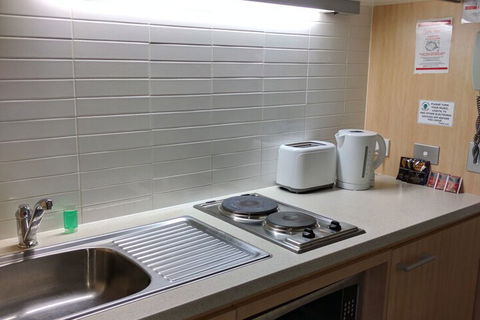 RMIT Village House - Holiday Find 2