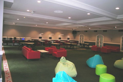 RMIT Village House - Holiday Find 1