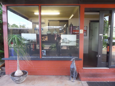 Motel Oasis - Holiday Find 6