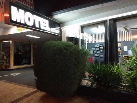 Inverell Motel - Holiday Find 6