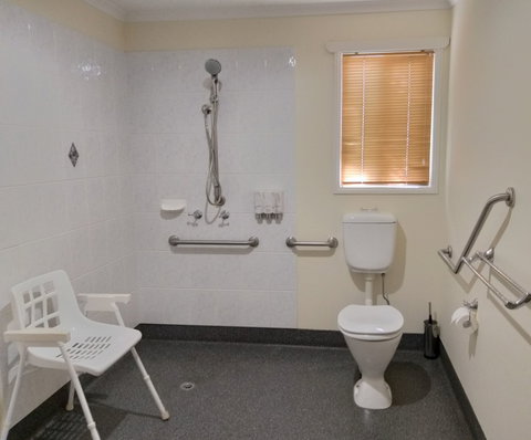 Emerald Motel Apartments - Holiday Find 5